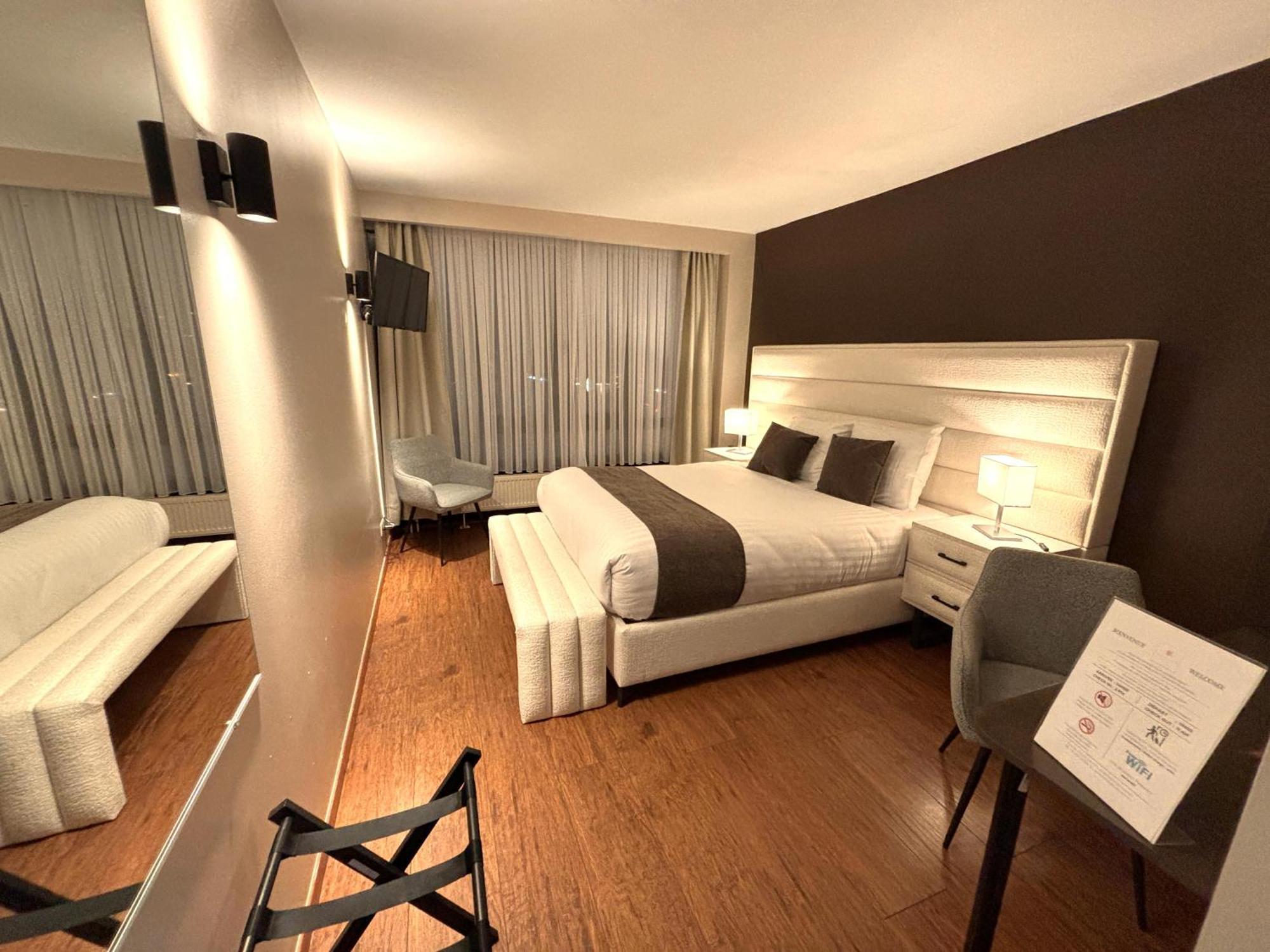 Escale Hotel Saint-Gilles Екстериор снимка