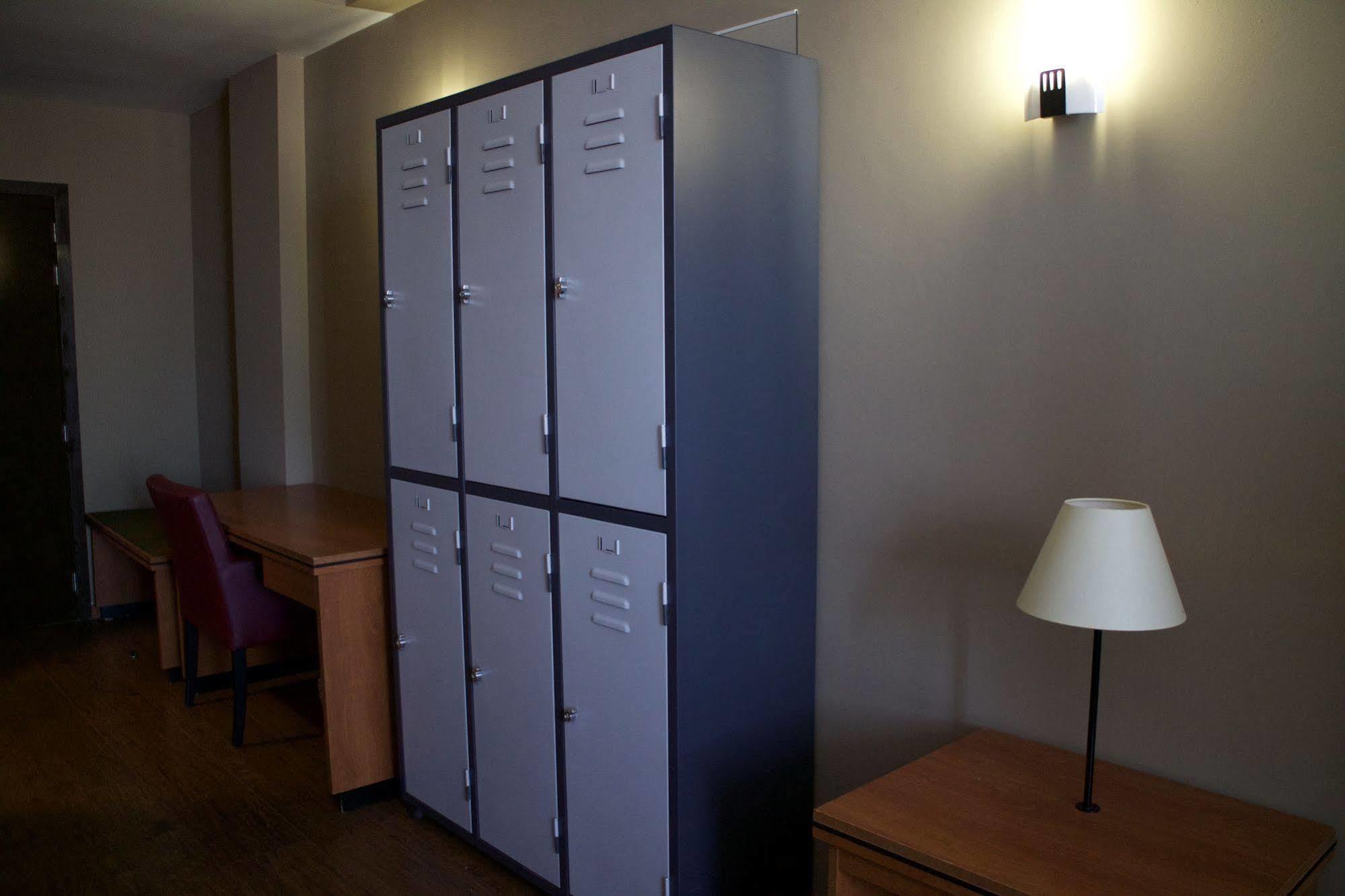 Escale Hotel Saint-Gilles Екстериор снимка